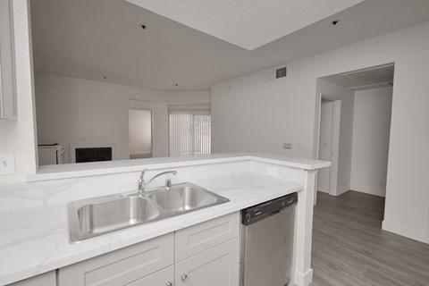 Floor plan for 2 beds, 2 baths, 900 sqft